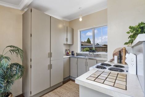 Photo of property in 27 Tukapa Street, Westown, New Plymouth, 4310