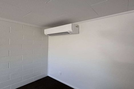 Photo of property in 2/86 Picton Avenue, Riccarton, Christchurch, 8011