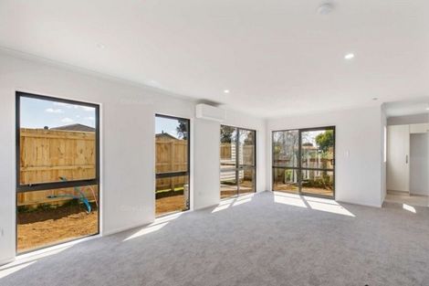 Photo of property in 184b Mahia Road, Wattle Downs, Auckland, 2103