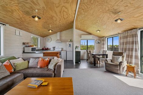 Photo of property in 2 Avon Street, Lumsden, 9730