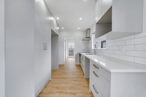 Photo of property in 468a Massey Road, Mangere East, Auckland, 2024
