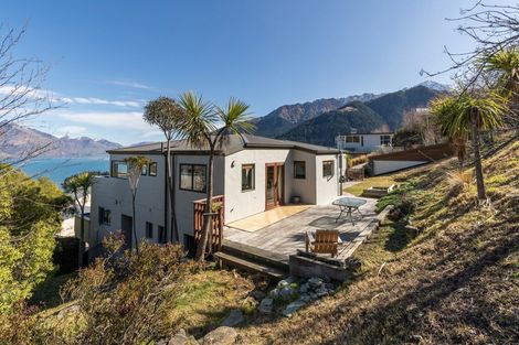 Photo of property in 20b Manchester Place, Queenstown, 9300