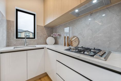 Photo of property in 24 Carrygawley Road, Flat Bush, Auckland, 2019