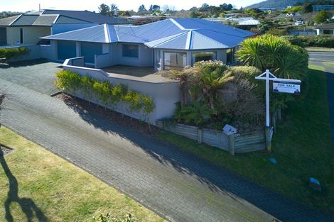 Photo of property in 94 Harvey Street, Waipahihi, Taupo, 3330
