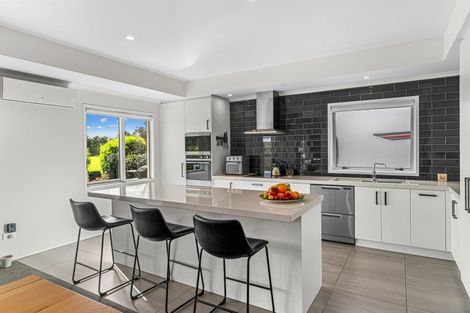 Photo of property in 72 Kedge Drive, Mangawhai, 0505