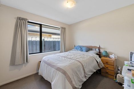 Photo of property in 16 Waimarie Street, Pegasus, 7612