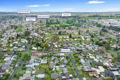Photo of property in 2/13 John Street, Mangere East, Auckland, 2024
