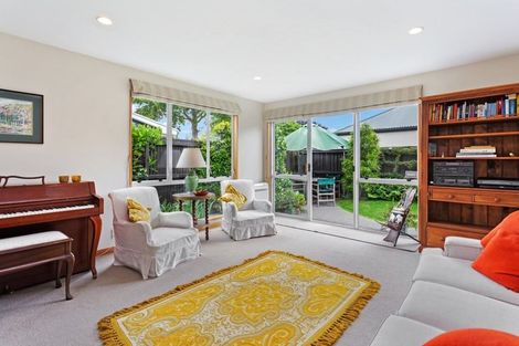 Photo of property in 2/38 Dover Street, St Albans, Christchurch, 8014