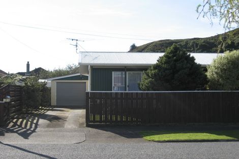 Photo of property in 3 Kowhai Street, Naenae, Lower Hutt, 5011