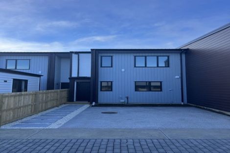 Photo of property in 1 Ahunga Road, Karaka, Papakura, 2113