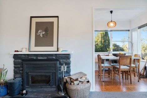Photo of property in 60 Hilling Street, Titirangi, Auckland, 0604