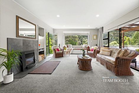 Photo of property in 126 Lynn Road, Bayview, Auckland, 0629