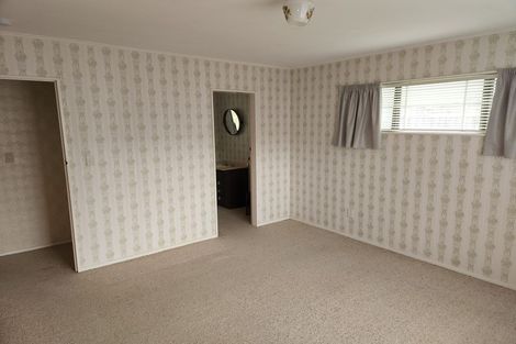 Photo of property in 29a Rewarewa Crescent, Waikanae, 5036