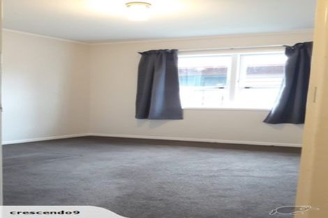 Photo of property in 5 Denver Avenue, Sunnyvale, Auckland, 0612