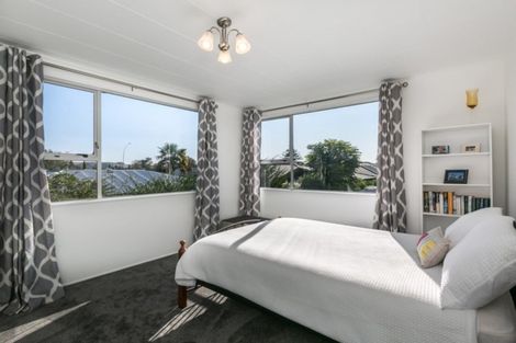 Photo of property in 11 Chester Street, Taradale, Napier, 4112