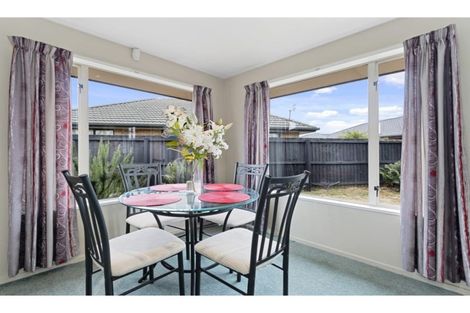 Photo of property in 2/15a Oakhampton Street, Hornby, Christchurch, 8042