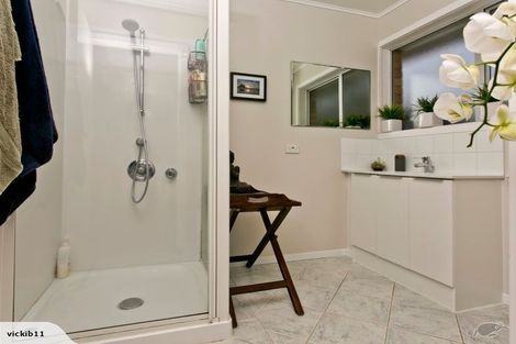 Photo of property in 1/108 Canongate Street, Birkdale, Auckland, 0626