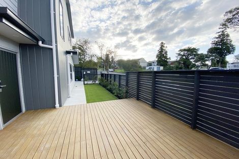 Photo of property in 7a La Trobe Street, Pakuranga Heights, Auckland, 2010