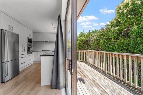 Photo of property in 32 Brandon Road, Manly, Whangaparaoa, 0930