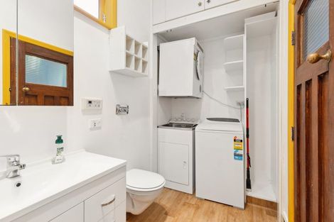 Photo of property in 6 Governor Road, Northland, Wellington, 6012