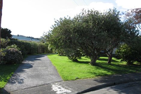 Photo of property in 15 Halifax Street, Wainuiomata, Lower Hutt, 5014