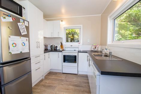 Photo of property in 72u2 Homebush Road, Khandallah, Wellington, 6035