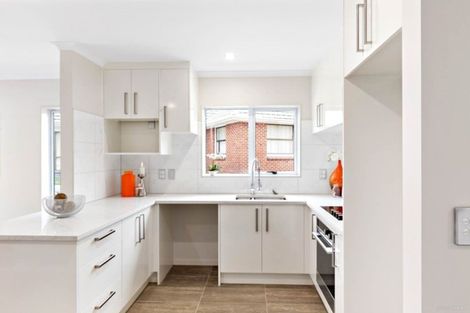 Photo of property in 116c Great South Road, Manurewa, Auckland, 2102