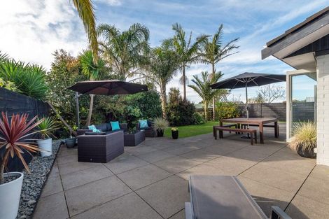 Photo of property in 191 Glamorgan Drive, Torbay, Auckland, 0630