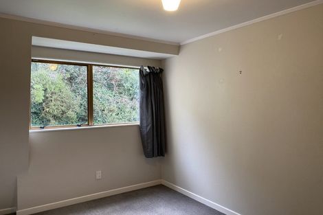 Photo of property in 95 Churton Drive, Churton Park, Wellington, 6037