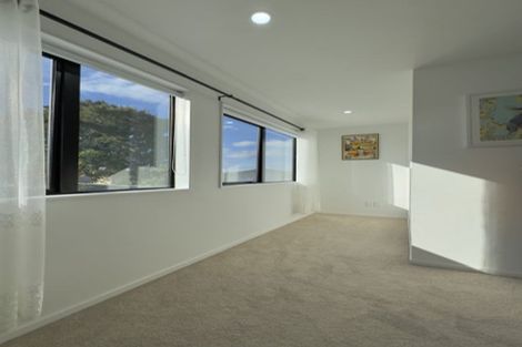 Photo of property in 19d Farwood Drive, Henderson, Auckland, 0612