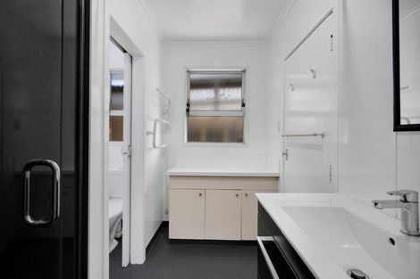 Photo of property in 16 Dillon Drive, Bell Block, New Plymouth, 4312