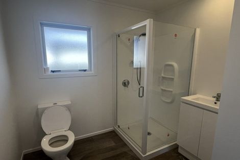 Photo of property in 35 Mcgiffert Street, Palmerston North, 4410