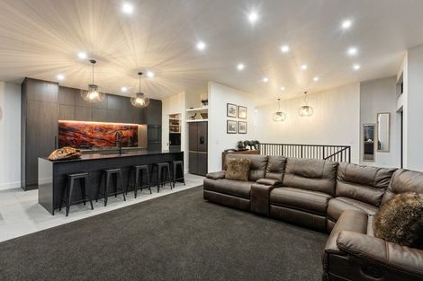 Photo of property in 8 Whio Place, Waikanae, 5036