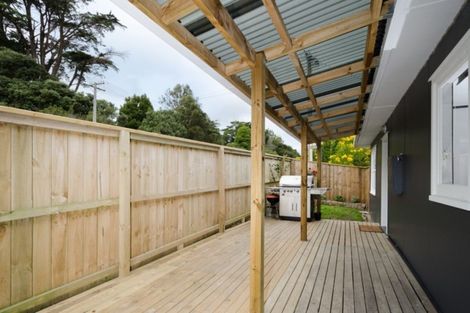 Photo of property in 69 Garfield Road, Helensville, 0800