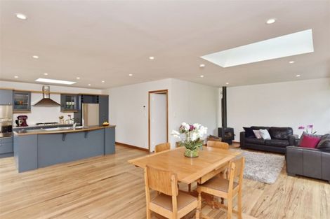 Photo of property in 103 Bay View Road, Moncks Bay, Christchurch, 8081