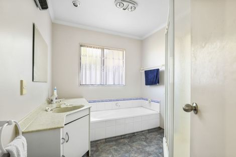 Photo of property in 51 Sunnyhills Avenue, Glenview, Hamilton, 3206