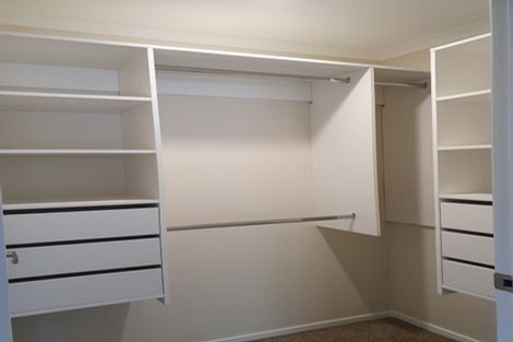 Photo of property in 10 Grapnel Lane, Whitby, Porirua, 5024