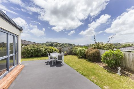Photo of property in 28c James Cook Drive, Whitby, Porirua, 5024