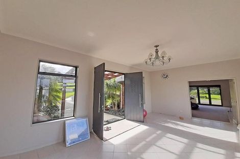 Photo of property in 38 Lauren Grove, Papakura, 2582