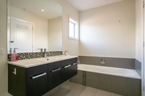 Photo of property in 92 Philpotts Road, Mairehau, Christchurch, 8052