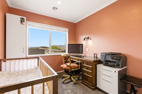 Photo of property in 11 Carpentras Way, Nukuhau, Taupo, 3330