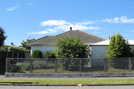 Photo of property in 28 Staveley Street, Avonhead, Christchurch, 8042