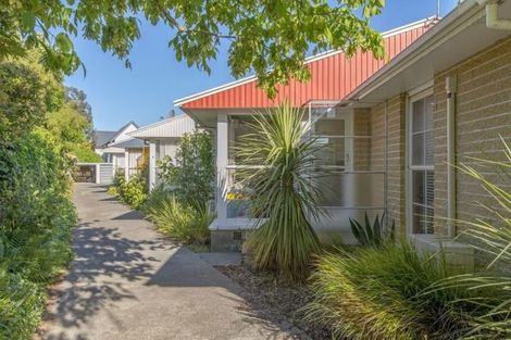 Photo of property in 2/140 Champion Street, Edgeware, Christchurch, 8013