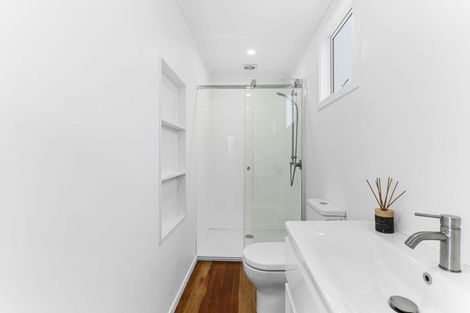 Photo of property in 3 Stuart Place, Blagdon, New Plymouth, 4310