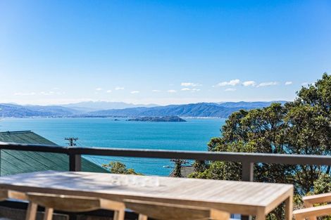 Photo of property in 13 Thane Road, Roseneath, Wellington, 6011