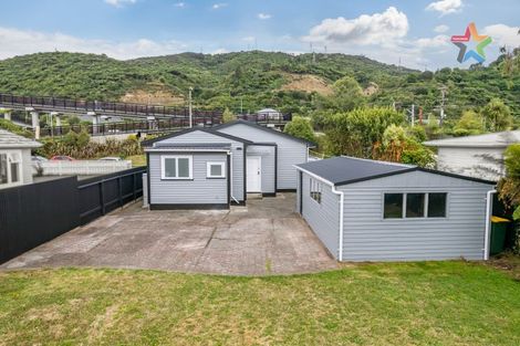 Photo of property in 8 Golf Road, Manor Park, Lower Hutt, 5019