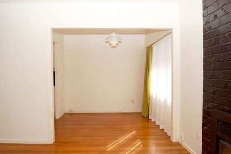 Photo of property in 54 Kervil Avenue, Te Atatu Peninsula, Auckland, 0610