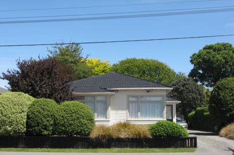 Photo of property in 35 Cleveland Street, Edgeware, Christchurch, 8013