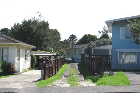 Photo of property in 11 Redwood Drive, Massey, Auckland, 0614