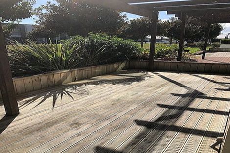 Photo of property in 76 Kuaka Drive, Takanini, 2112